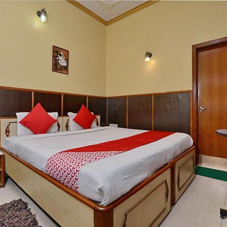 Oyo 3436 Shree Utsav Palace Guest House コルカタ エクステリア 写真