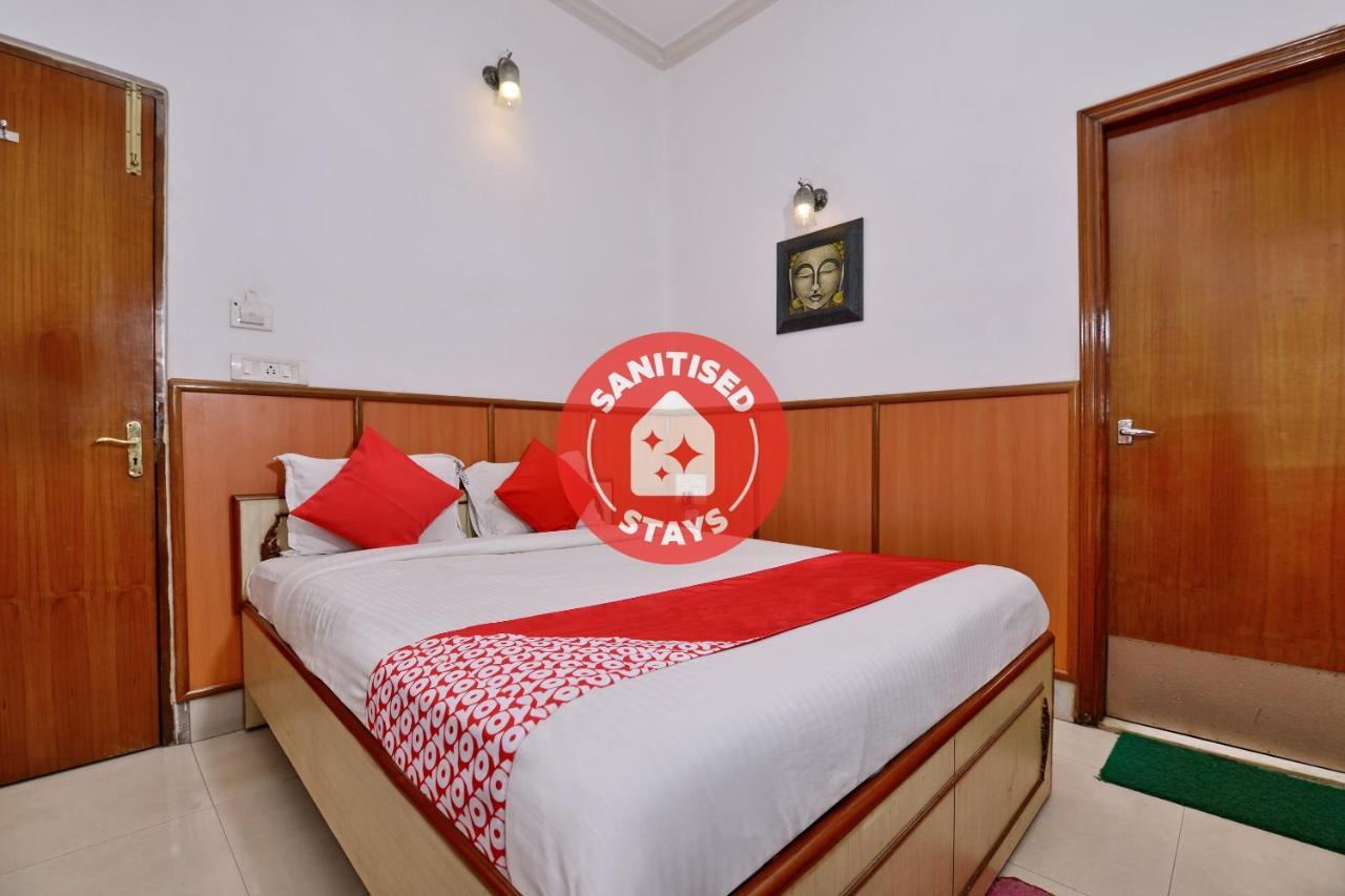 Oyo 3436 Shree Utsav Palace Guest House コルカタ エクステリア 写真