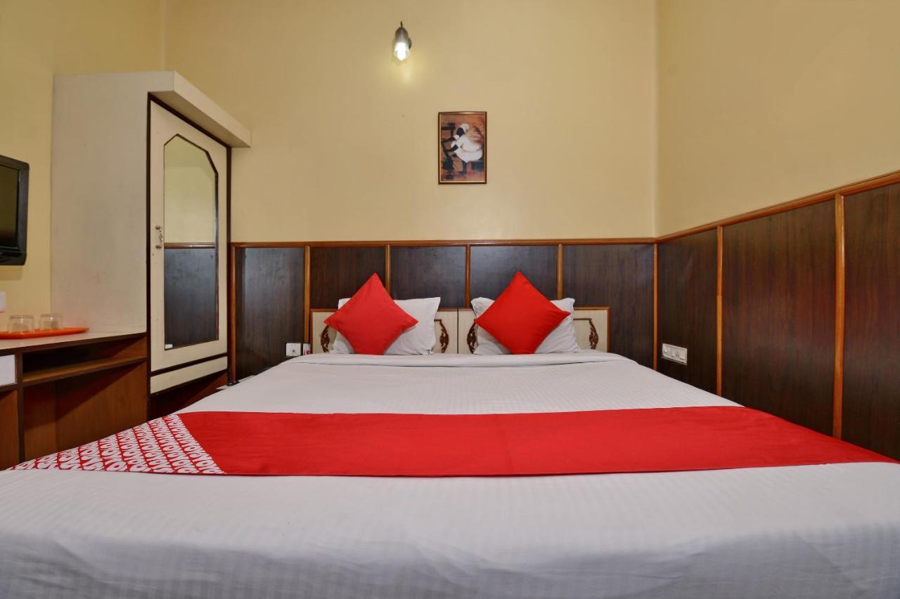 Oyo 3436 Shree Utsav Palace Guest House コルカタ エクステリア 写真