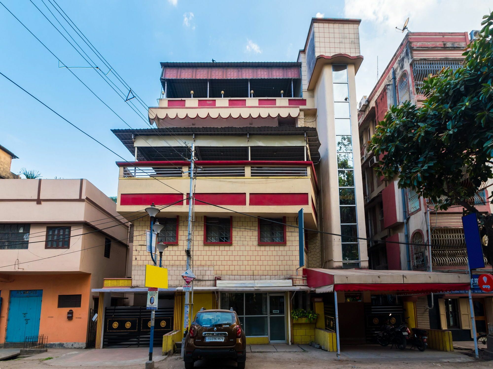 Oyo 3436 Shree Utsav Palace Guest House コルカタ エクステリア 写真